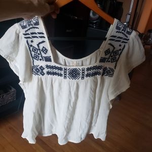Aztec print Hollister flare top- XS